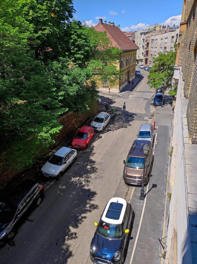 On The Castle Hill, Near Chain Bridge Appartement Boedapest Buitenkant foto